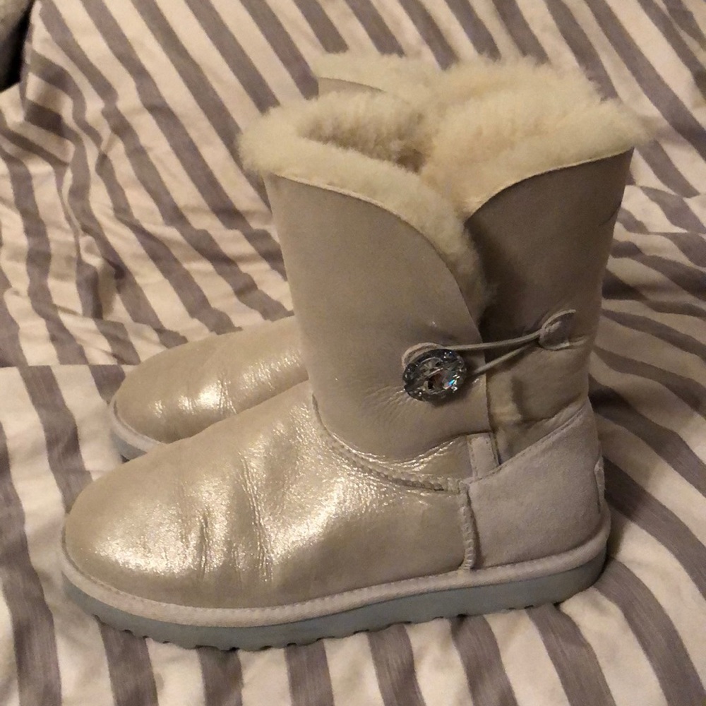Ugg Bailey I Do Swarovski Crystals
